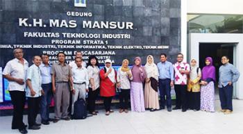 Teknik Industri UNTAG Surabaya Studi Banding ke Beberapa Universitas di Jawa Tengah Untuk Pengembangan Laboratorium