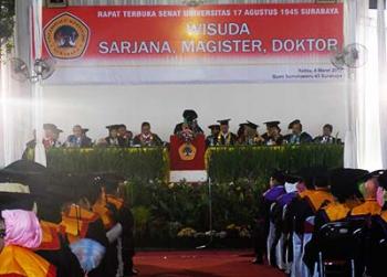 UNTAG Surabaya Gelar Wisuda Semester Ganjil Tahun Akademik 2016/2017
