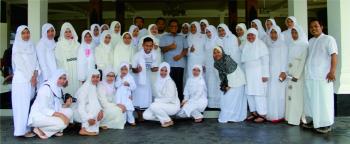 Mahasiswa UNTAG Surabaya Bisa Praktek Mengajar di Sekolah Alam Pacitan