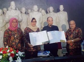 UNTAG Surabaya Jalin Kerjasama Dengan UTCC Bangkok Thailand